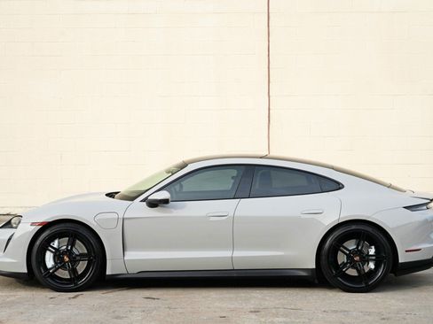 Used 2021 Porsche Taycan RWD image 52
