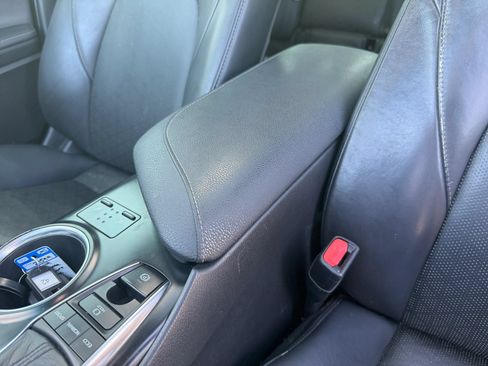 Used 2019 Toyota Camry XSE FWD image 29