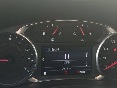Used 2019 Chevrolet Equinox LT AWD/4WD image 13