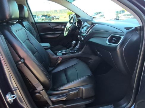 Used 2018 Chevrolet Equinox Premier FWD image 30