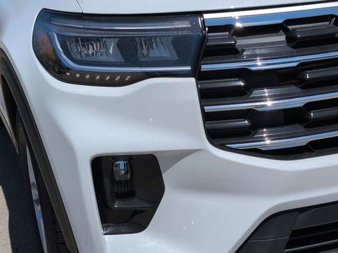 New 2026 Ford Explorer Active image 9