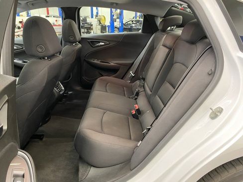 Used 2023 Chevrolet Malibu LT image 16