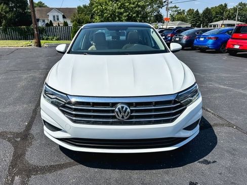 Used 2020 Volkswagen Jetta SE FWD image 2