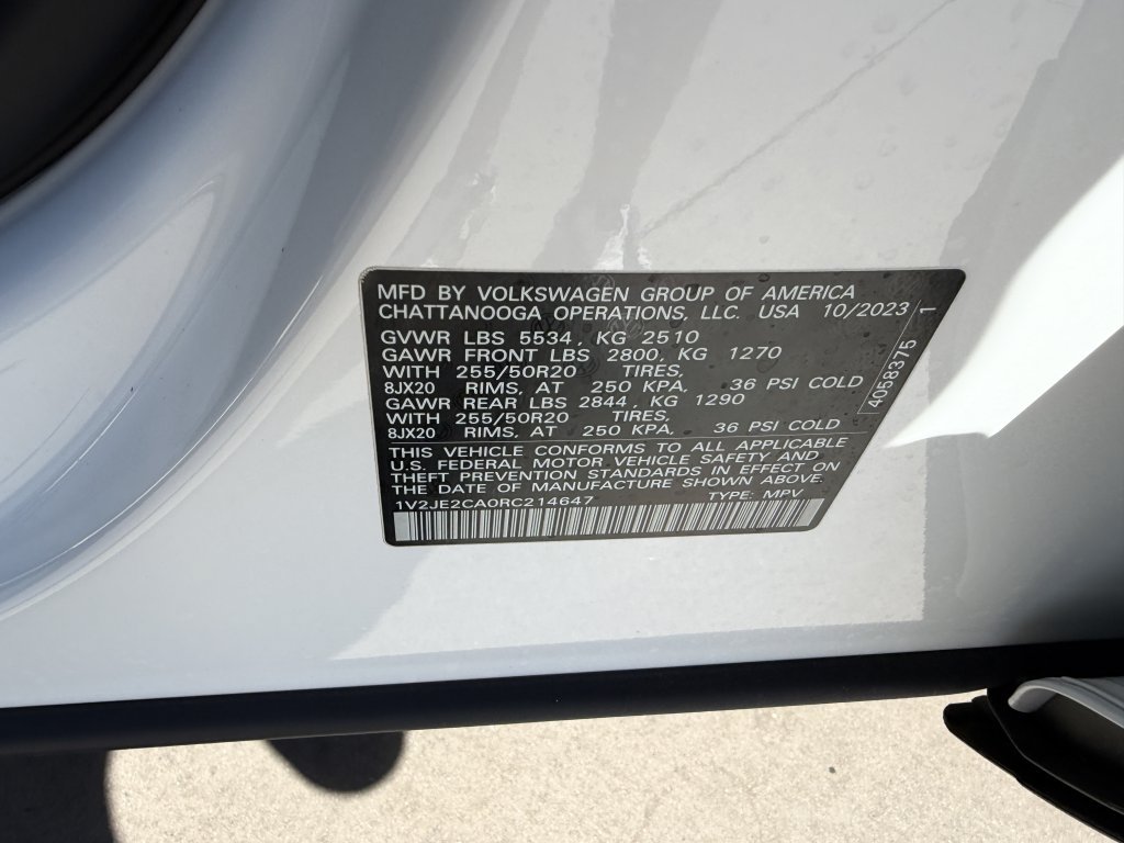 Used 2024 Volkswagen Atlas Cross Sport SE w/ Panoramic Sunroof Package FWD image 44