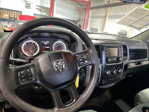 Used 2019 RAM 1500 Tradesman w/ Tradesman SXT Package AWD/4WD image 14
