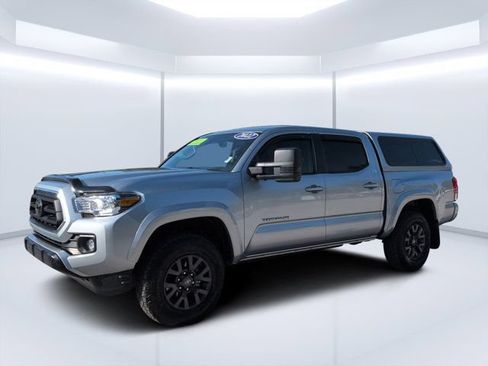 Used 2022 Toyota Tacoma SR5 w/ Technology Package RWD image 7