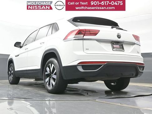 Used 2021 Volkswagen Atlas Cross Sport SE FWD image 22