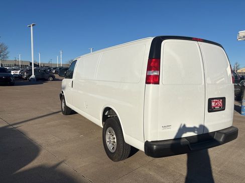 Used 2023 Chevrolet Express 2500 Work Van w/ Driver Convenience Package image 7