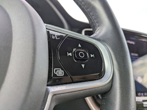 Used 2022 Volvo XC60 B6 Inscription w/ Protection Package Premier image 23