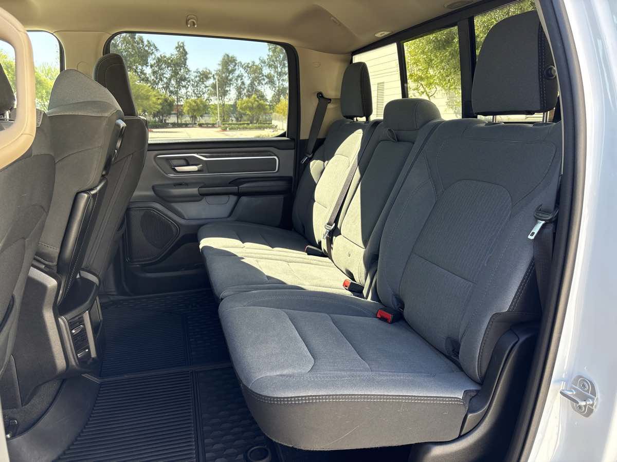 Used 2020 RAM 1500 Big Horn AWD/4WD image 12