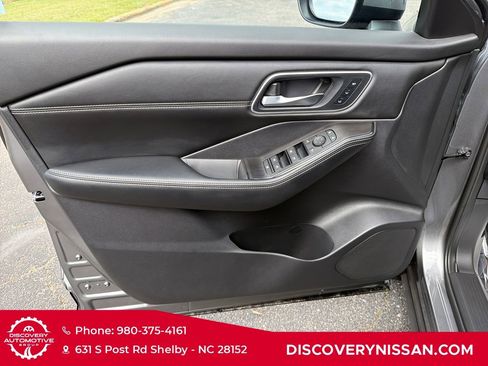 New 2026 Nissan Rogue Platinum AWD/4WD image 10