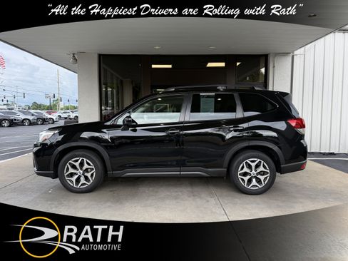 Used 2020 Subaru Forester Premium AWD/4WD image 6