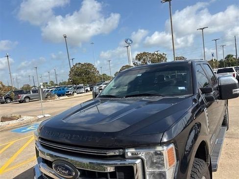 Used 2020 Ford F250 XLT w/ XLT Premium Package AWD/4WD image 8