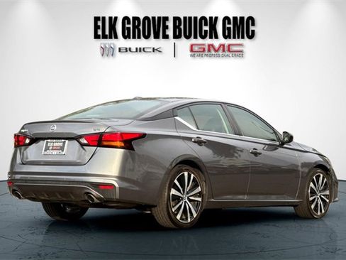 Used 2022 Nissan Altima 2.5 SR image 4