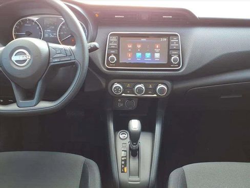 Used 2024 Nissan Kicks S image 14