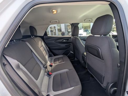 Used 2025 Chevrolet TrailBlazer LT image 18