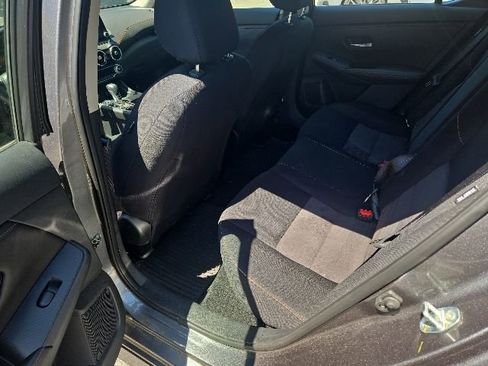 Used 2023 Nissan Sentra SR w/ Midnight Edition Package FWD image 18