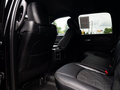 Used 2023 RAM 2500 Rebel AWD/4WD image 23