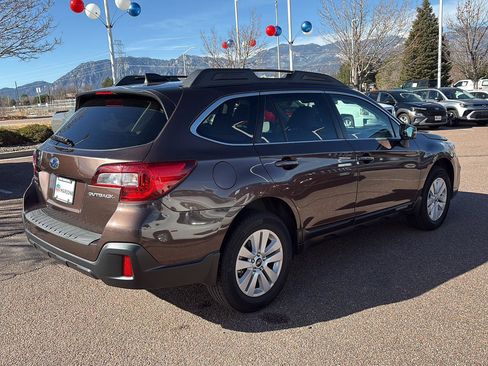 Used 2019 Subaru Outback 2.5i Premium image 26