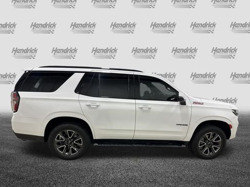 Used 2022 Chevrolet Tahoe Z71 w/ Luxury Package AWD/4WD image 11
