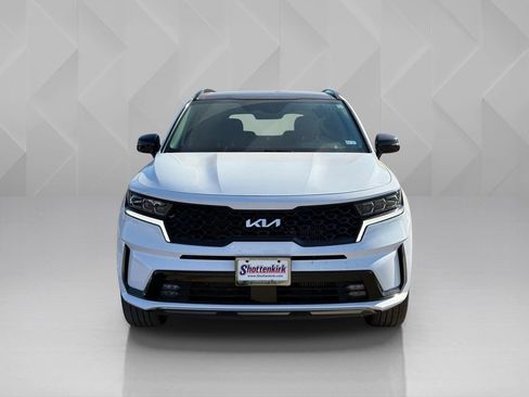 Certified 2022 Kia Sorento SX AWD/4WD image 2