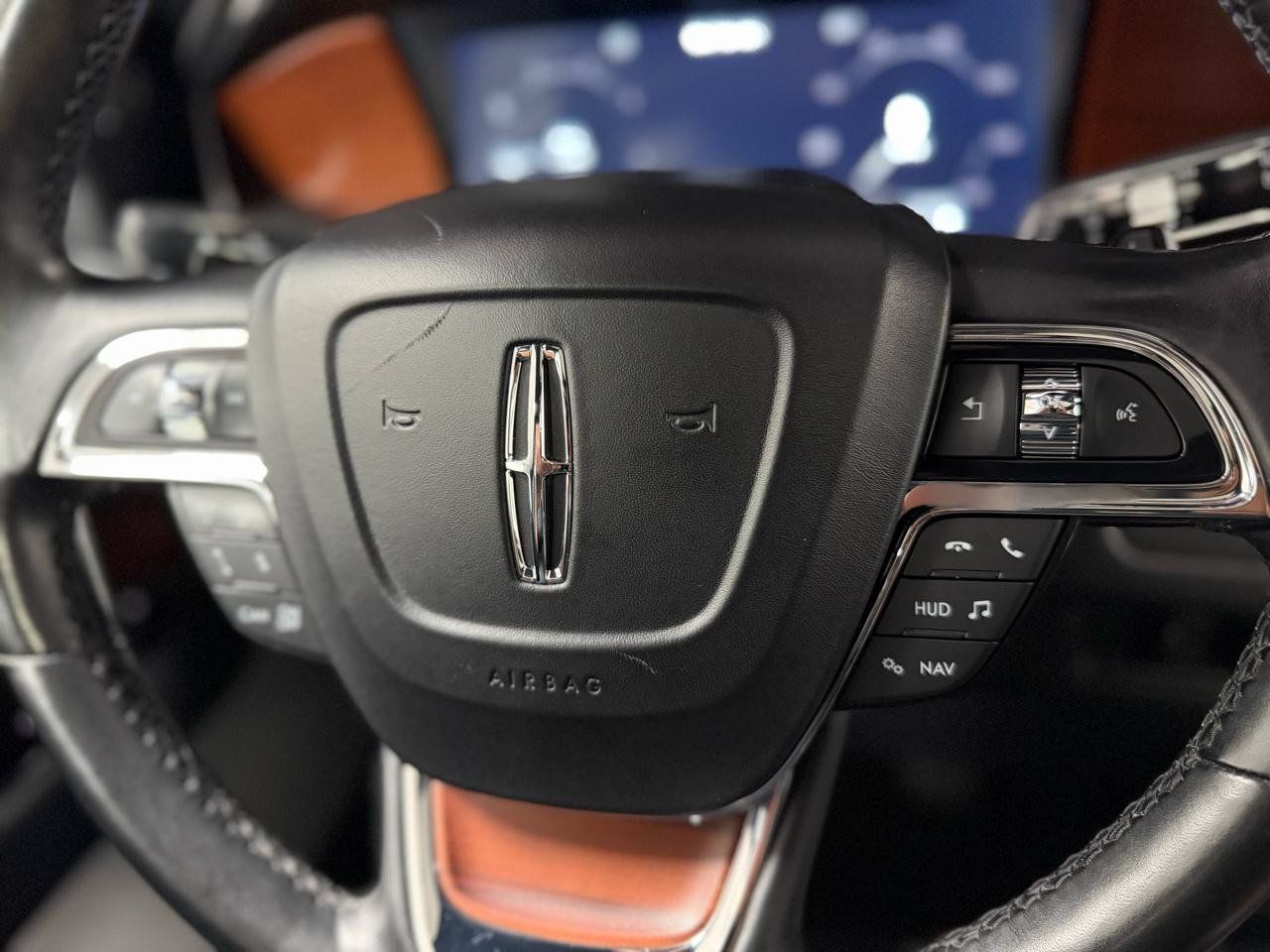 Used 2020 Lincoln Navigator Reserve w/ Luxury Package AWD/4WD image 18