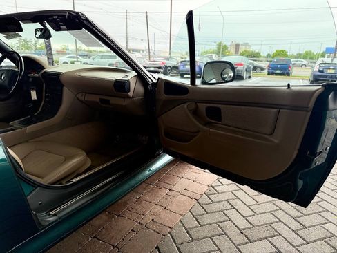 Used 1997 BMW Z3 1.9 RWD image 36