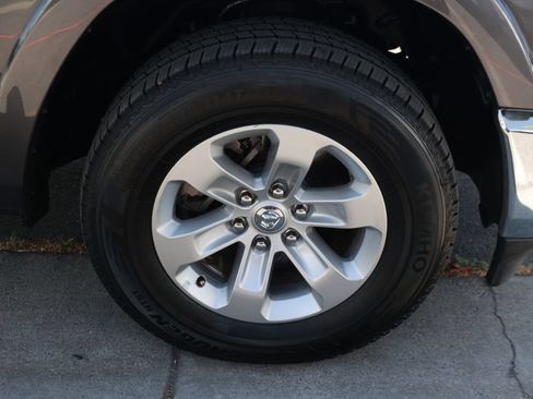 Used 2022 RAM 1500 Laramie AWD/4WD image 8