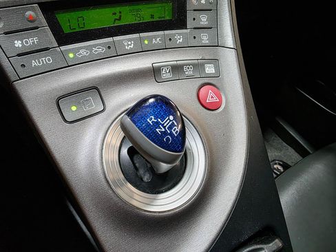 Used 2012 Toyota Prius Four FWD image 31