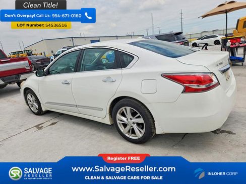 Used 2015 Nissan Altima 2.5 SL w/ Technology Package FWD image 3