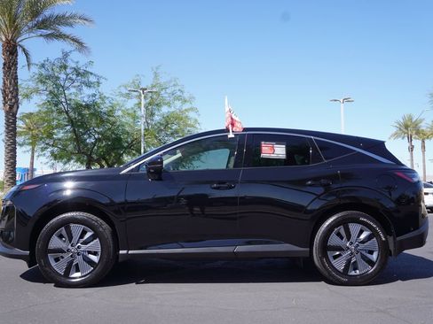 Certified 2025 Nissan Murano SL image 2