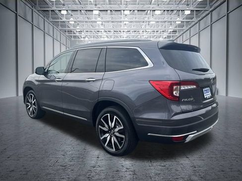 Used 2021 Honda Pilot Touring image 3