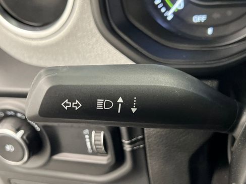 Used 2025 Jeep Wrangler Sahara 4xe image 40