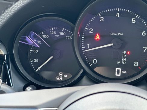 New 2026 Porsche Macan image 31