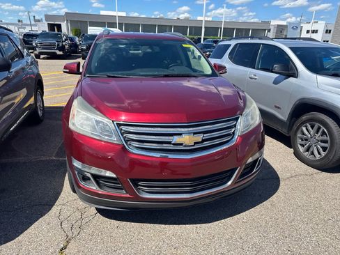 Used 2016 Chevrolet Traverse LT w/ Traveler's Package FWD image 4