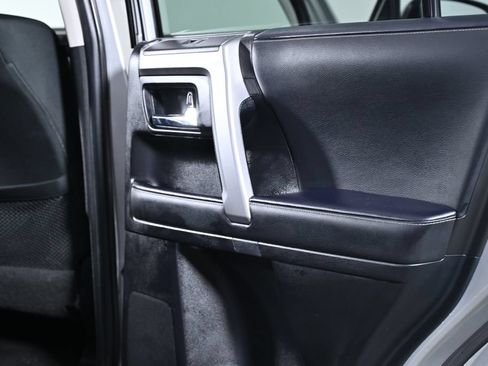 Certified 2023 Toyota 4Runner SR5 AWD/4WD image 30