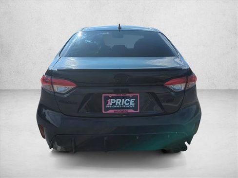 Used 2024 Toyota Corolla SE image 6