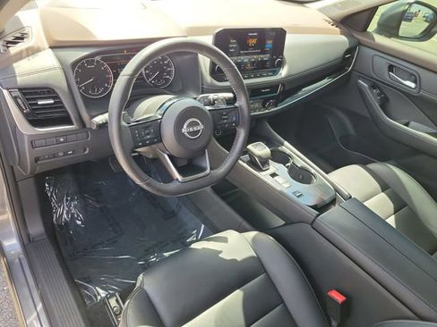 Used 2023 Nissan Rogue SL w/ SL Premium Package FWD image 17