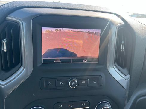 Used 2023 Chevrolet Silverado 1500 Custom AWD/4WD image 15