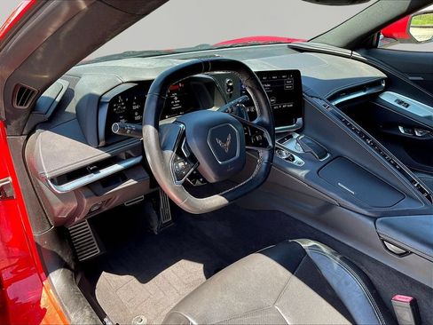 Used 2020 Chevrolet Corvette Stingray Coupe w/ Z51 Performance Package RWD image 19