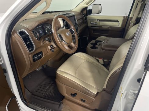 Used 2020 RAM 2500 Laramie w/ Protection Group image 10