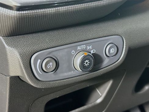 Used 2022 Chevrolet TrailBlazer LT image 12