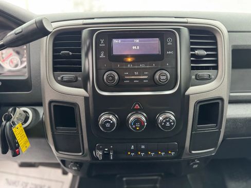 Used 2015 RAM 3500 Tradesman w/ Power & Remote Entry Group image 22