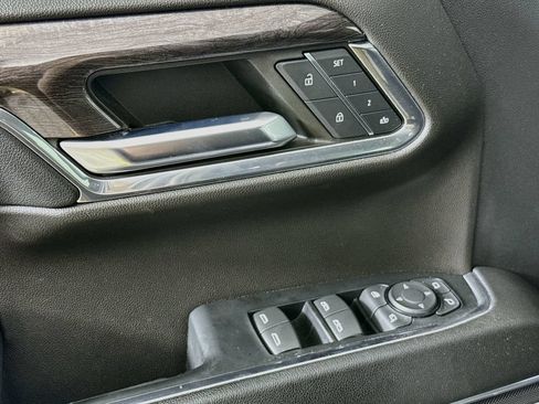 Used 2023 Chevrolet Silverado 1500 LTZ w/ Technology Package AWD/4WD image 18