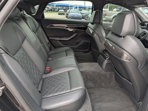Used 2021 Audi S8 L w/ S8 Executive Package AWD/4WD image 33
