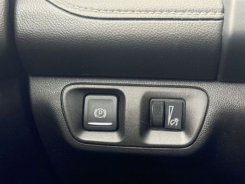 Certified 2023 GMC Acadia SLE w/ Driver Convenience Package image 18