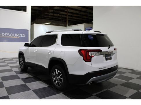 Used 2023 GMC Acadia SLT image 6