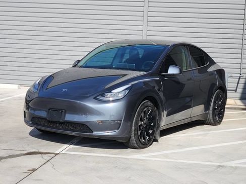 Used 2021 Tesla Model Y Long Range AWD/4WD image 4