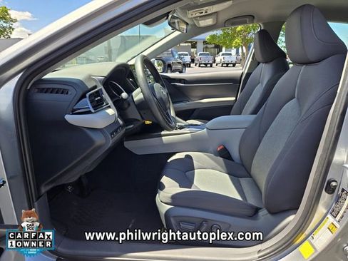 Used 2021 Toyota Camry LE FWD image 9
