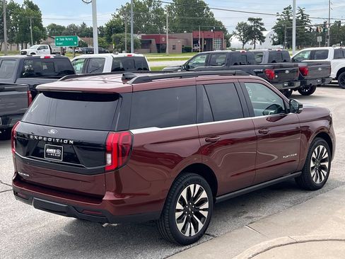 New 2027 Ford Expedition Platinum w/ Driver's Package AWD/4WD image 6